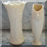 P08. Lenox vases. 